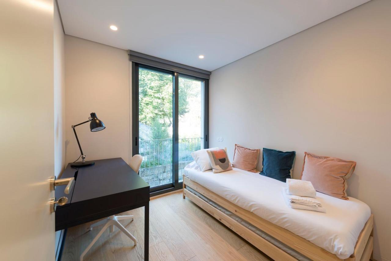 Lovelystay - Primrose 2Br Flat With Free Parking, Ac And Balcony Porto Exterior photo