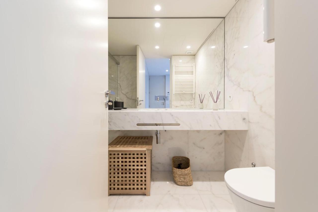 Lovelystay - Primrose 2Br Flat With Free Parking, Ac And Balcony Porto Exterior photo