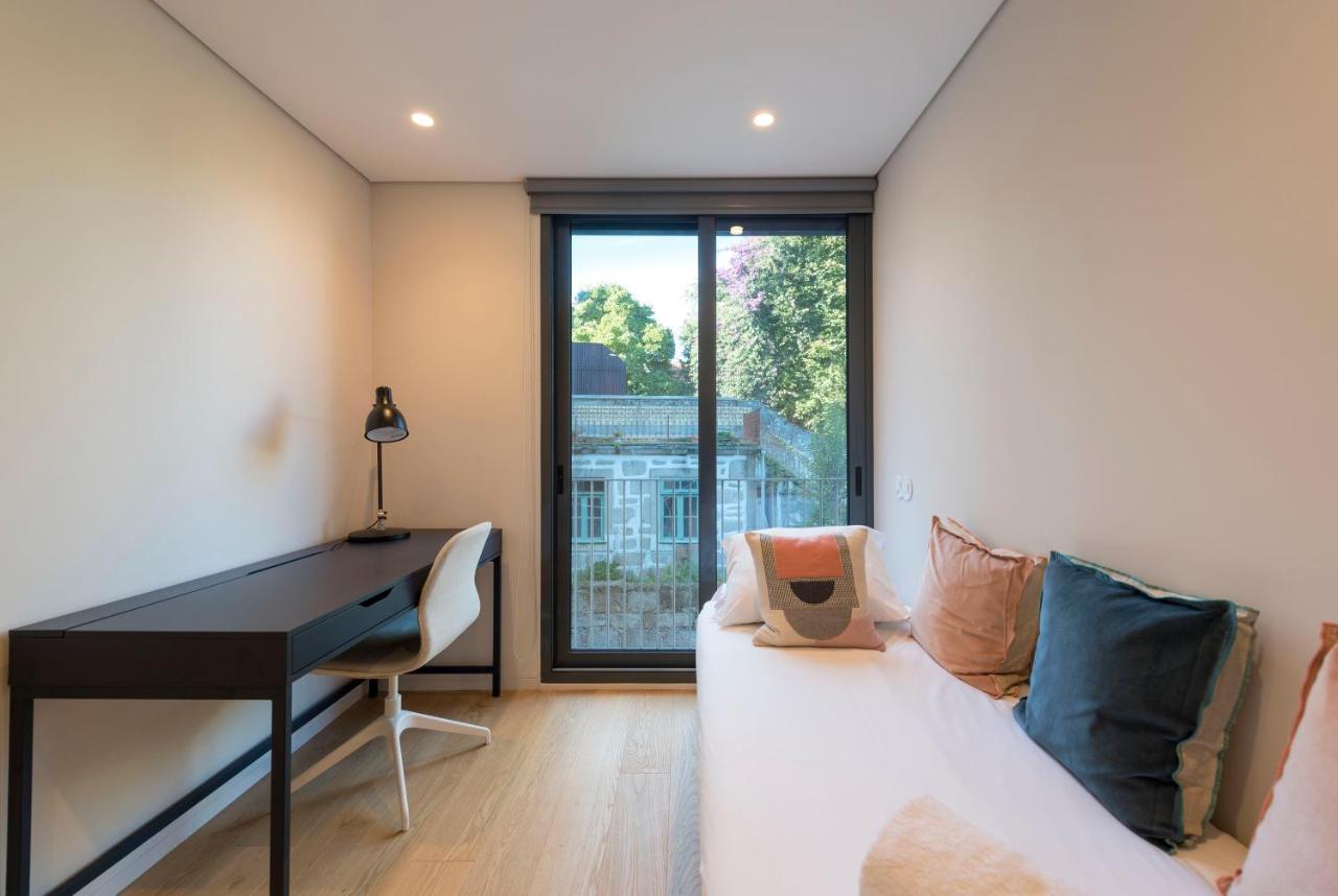 Lovelystay - Primrose 2Br Flat With Free Parking, Ac And Balcony Porto Exterior photo
