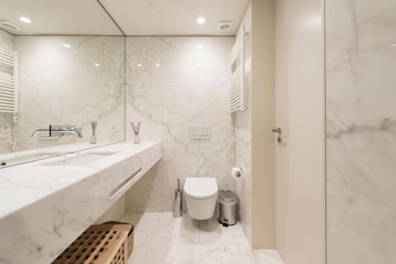 Lovelystay - Primrose 2Br Flat With Free Parking, Ac And Balcony Porto Exterior photo